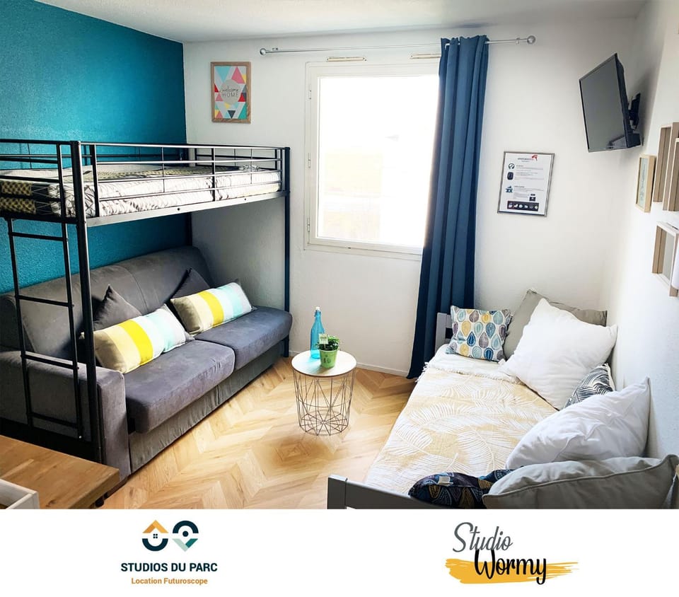 Photo of the whole room