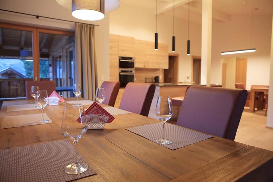Dining area, Meeting/conference room