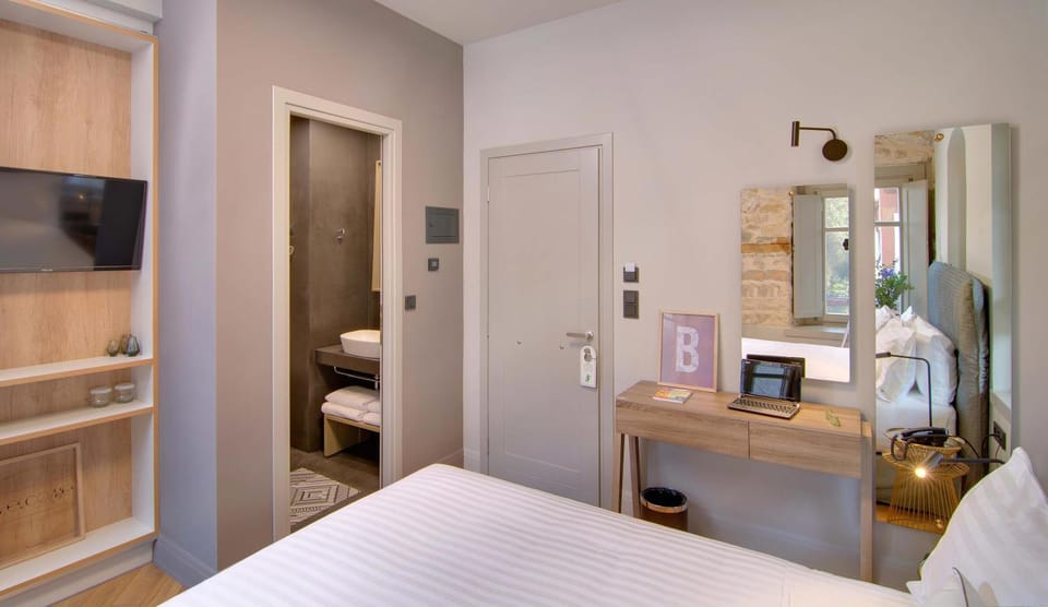 Bathroom, Bedroom