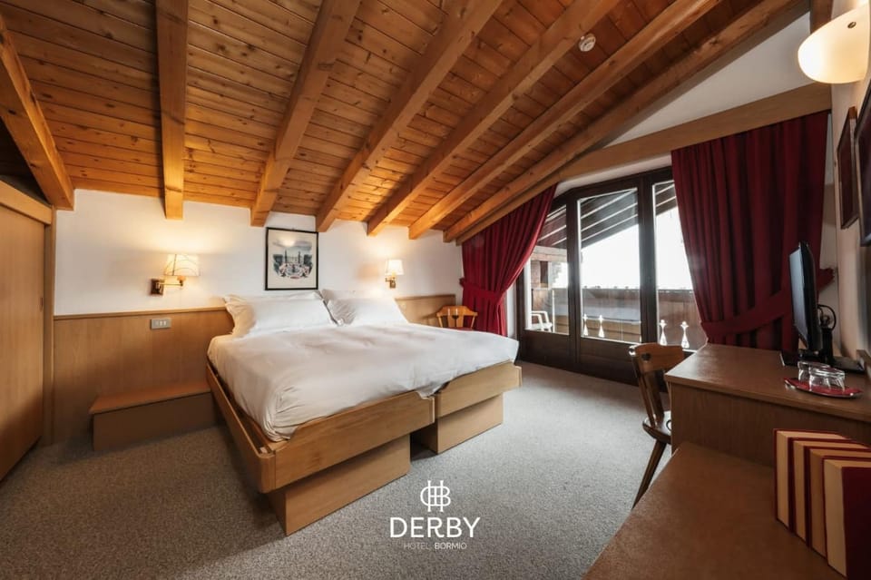 Bed, Balcony/Terrace, Bedroom