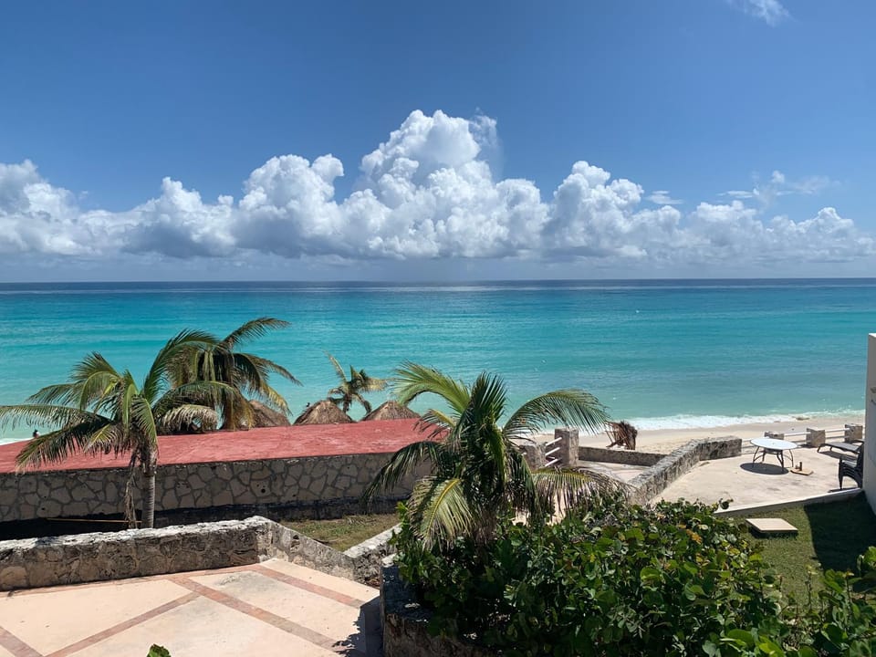 Preciosos Estudio Vista al Mar o jardín Apartment in Cancun