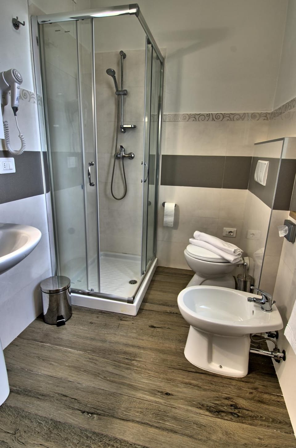 Bathroom, Bedroom