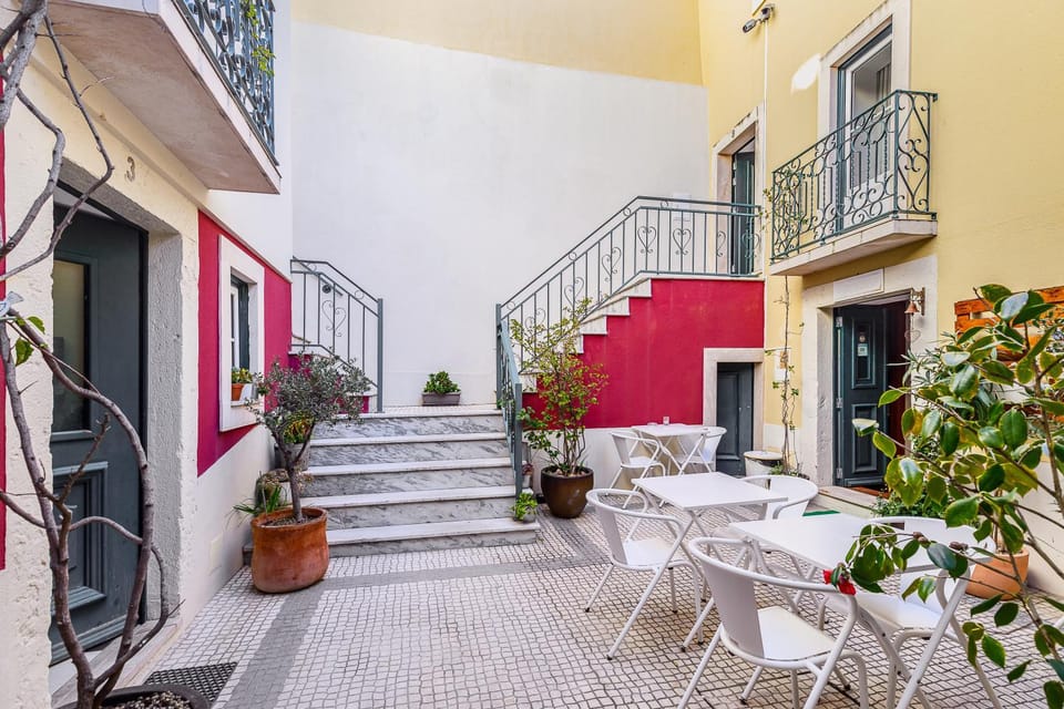 Pateo Santo Estevao-Self Catering Apartments Apartment in Lisbon