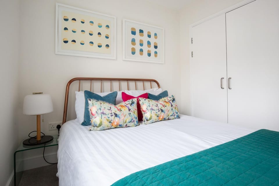 Oxfordshire Living - The Alice Apartment - Oxford Apartment in Oxford