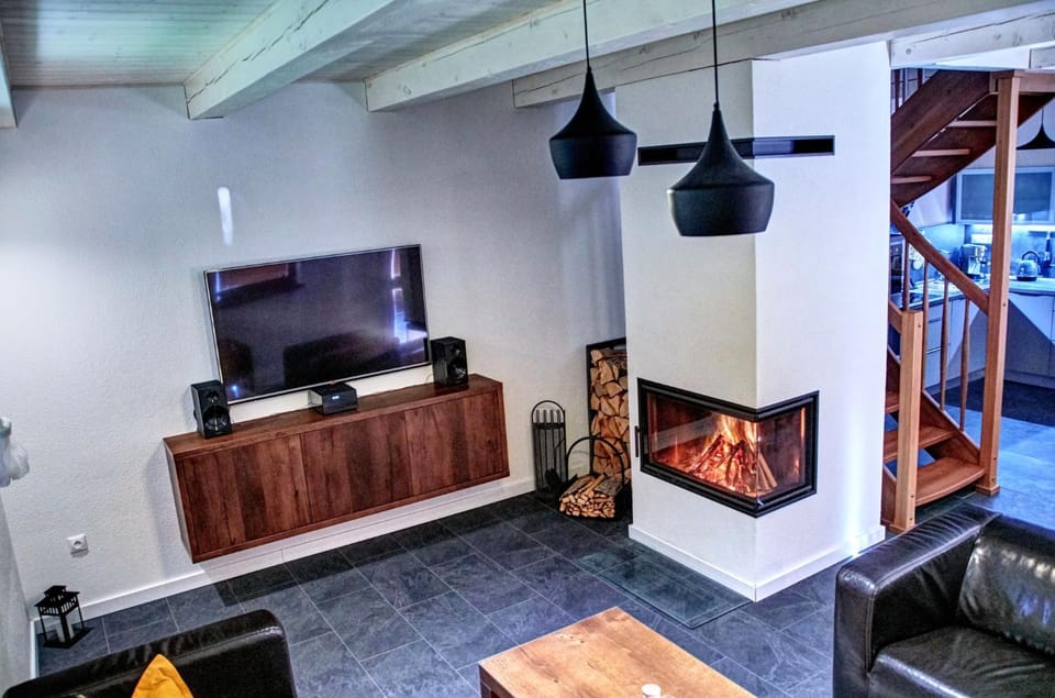 TV and multimedia, Living room