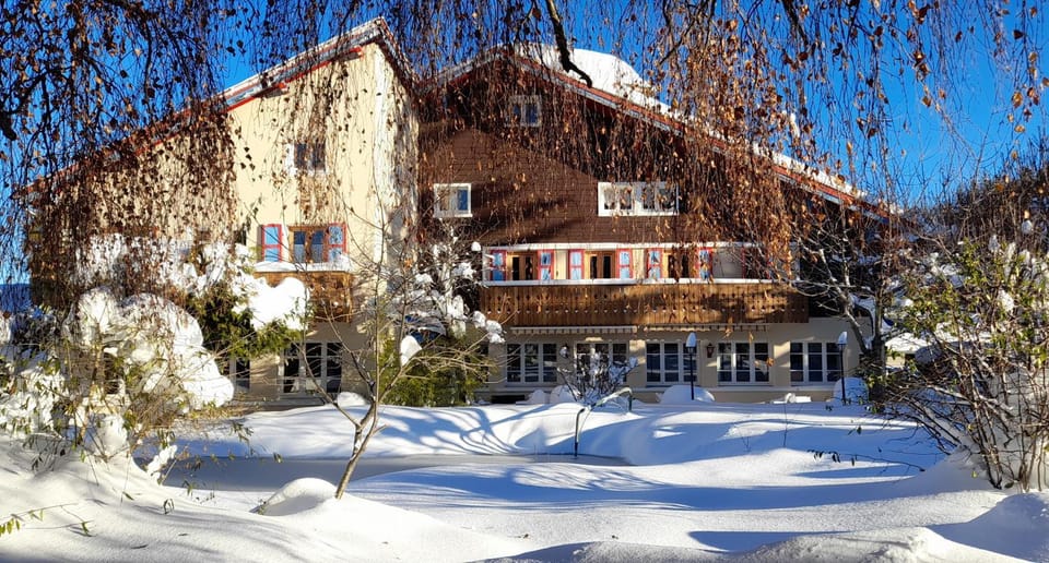 Property building, Winter