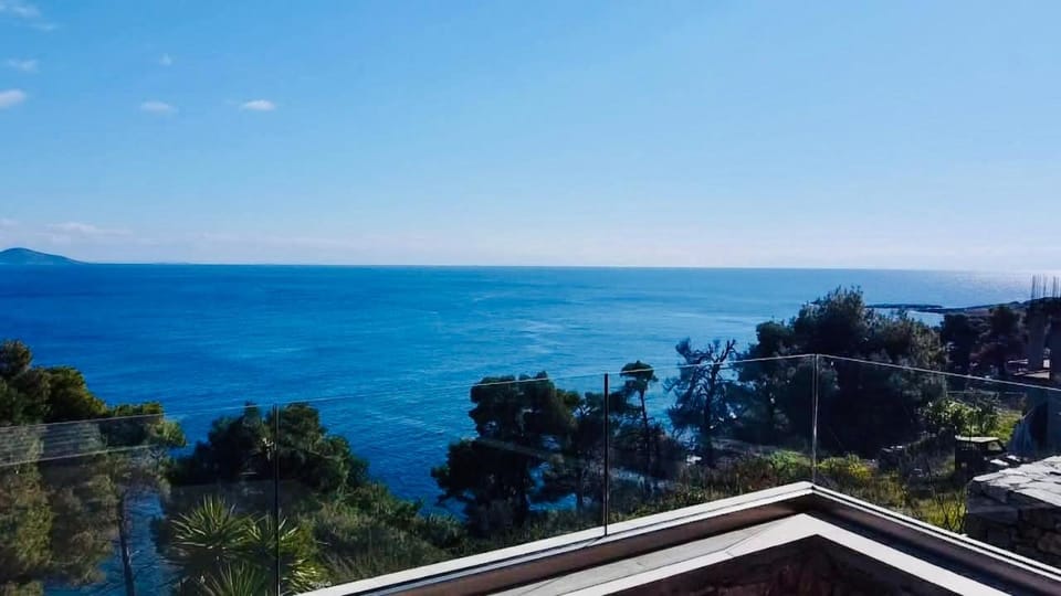 Pantheon Bed and Breakfast in Sporades, Greece