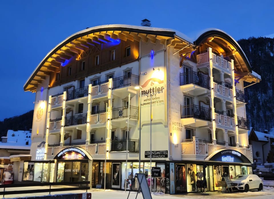 Property building, Night
