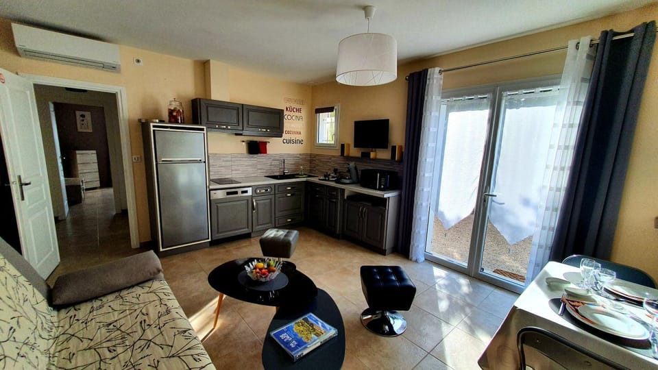 Kitchen or kitchenette, Living room, Dining area, stove, air conditioner