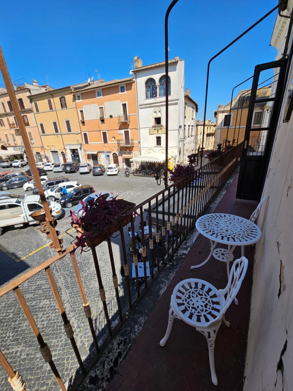 View (from property/room), Balcony/Terrace, City view, Street view