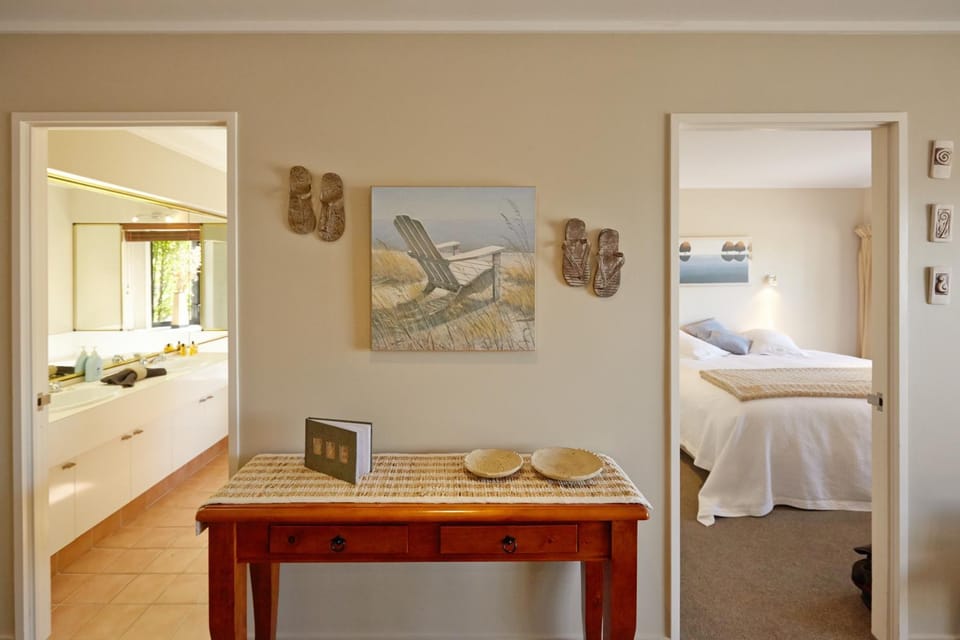 Bathroom, Bedroom