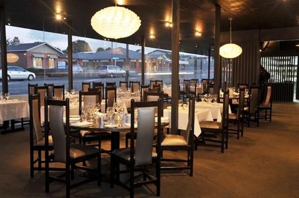 Restaurant/places to eat, Restaurant/places to eat