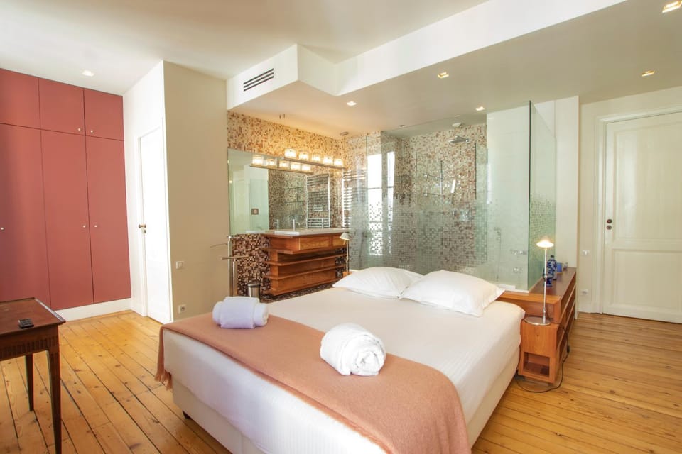 Appartement Luxe avec Climatisation Parking Vue Exeptionnelle Apartment in Bordeaux