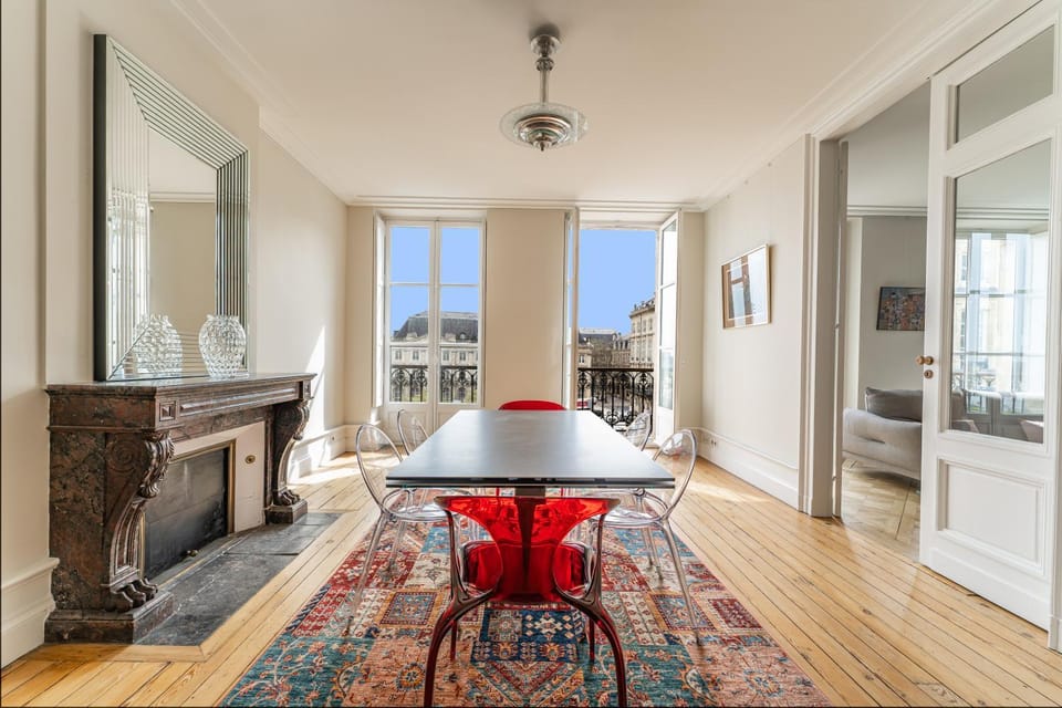 Appartement Luxe avec Climatisation Parking Vue Exeptionnelle Apartment in Bordeaux