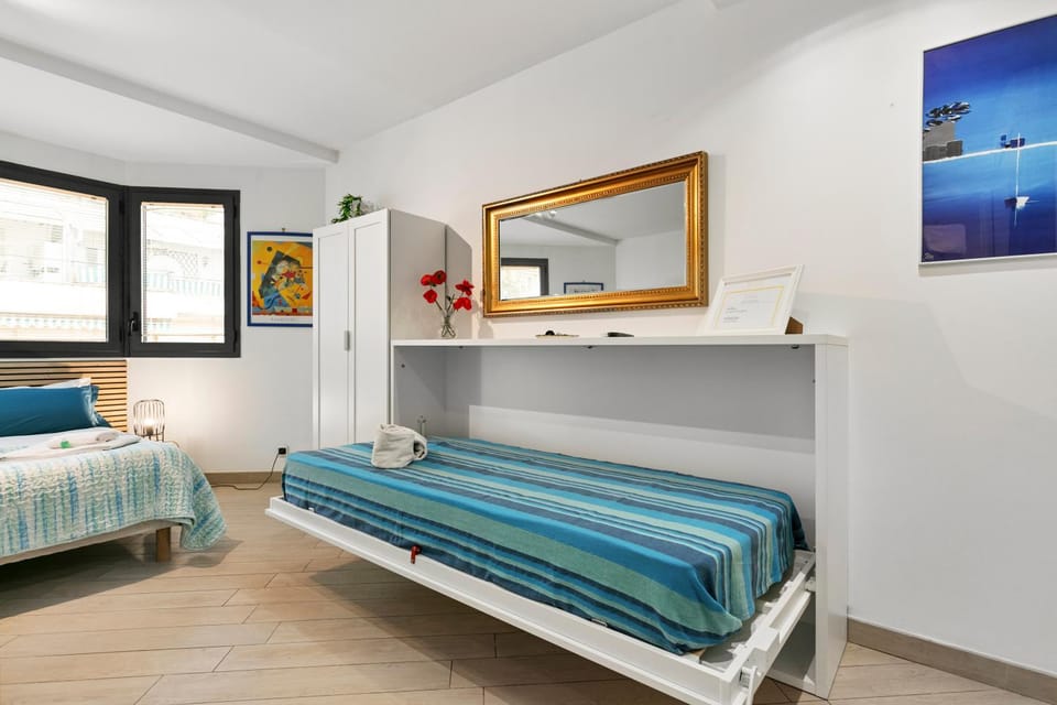 Bed, bunk bed