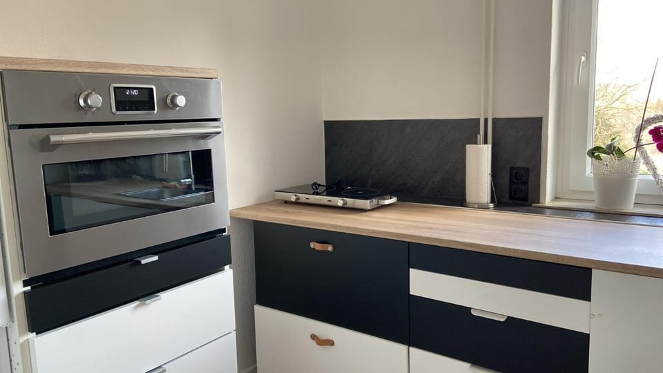 Kitchen or kitchenette, oven, stove, kitchen