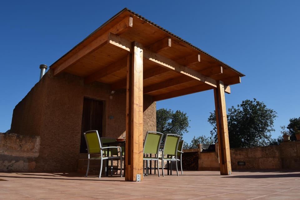 BBQ facilities, Balcony/Terrace