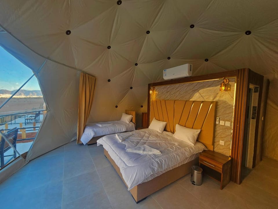 Salman Zwaidh Camp Luxury tent in Africa
