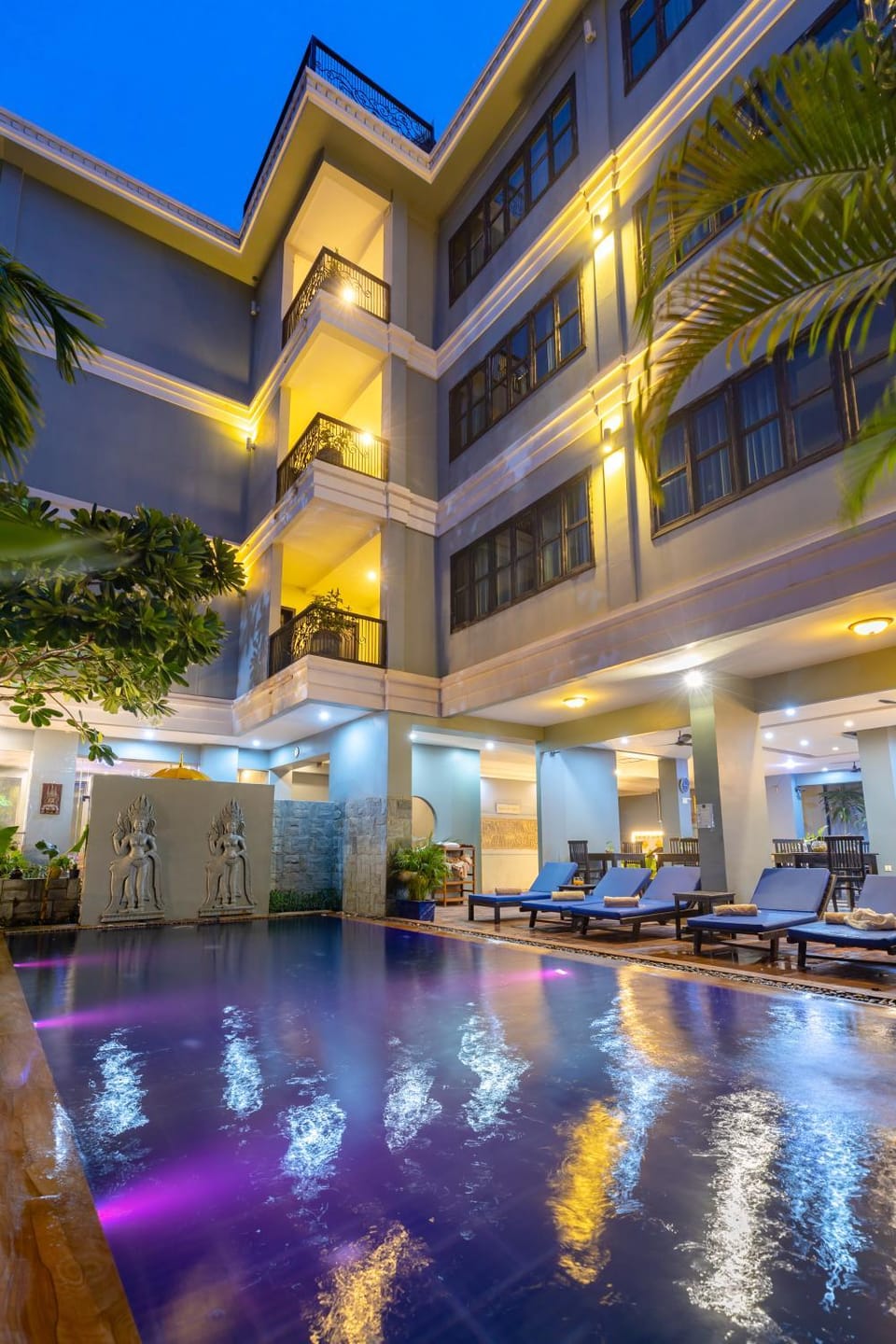 Property building, Swimming pool
