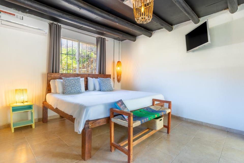 Bed, Photo of the whole room