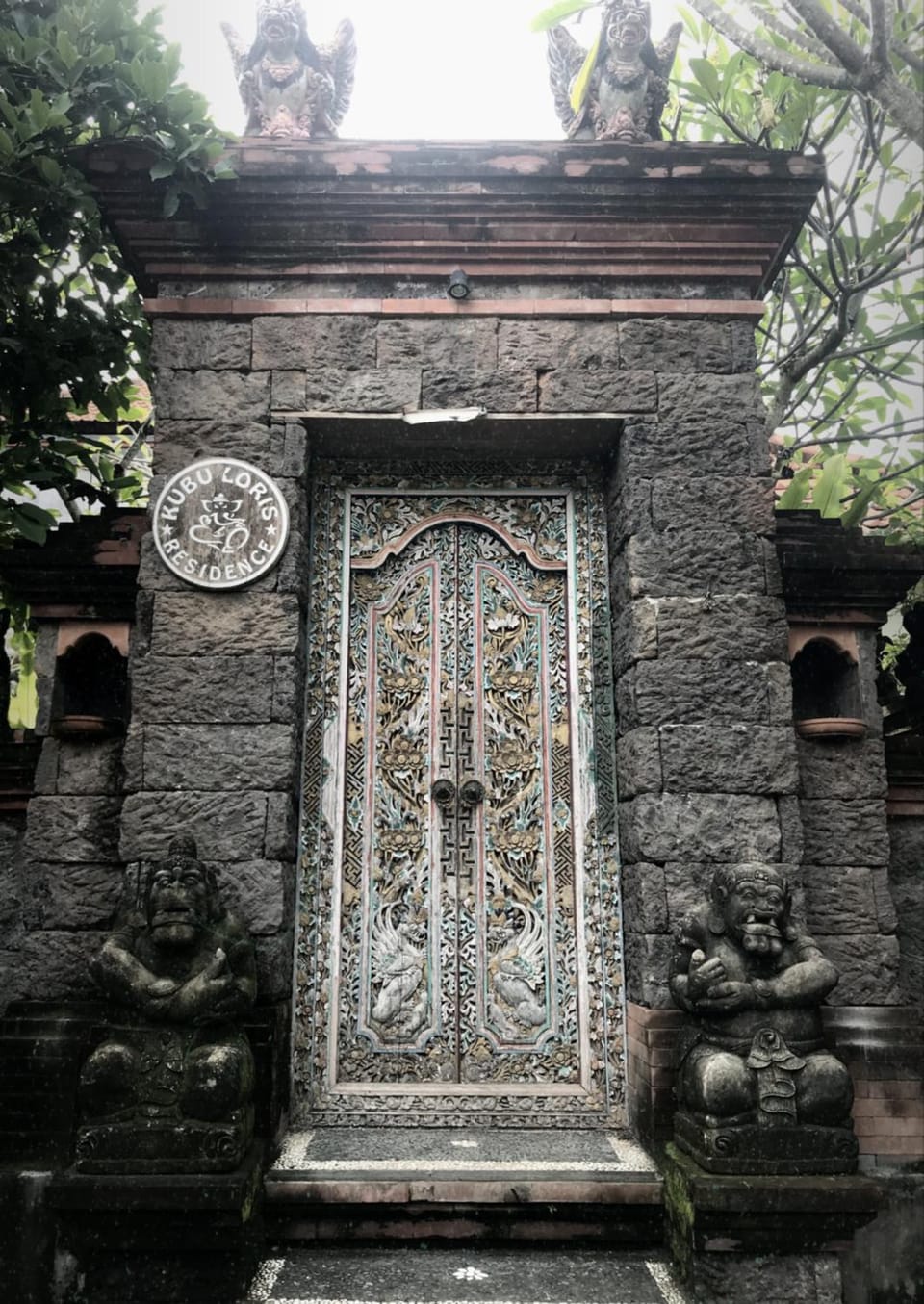 Facade/entrance