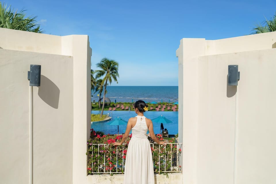View (from property/room), Pool view, Sea view, Sunrise, Sunset