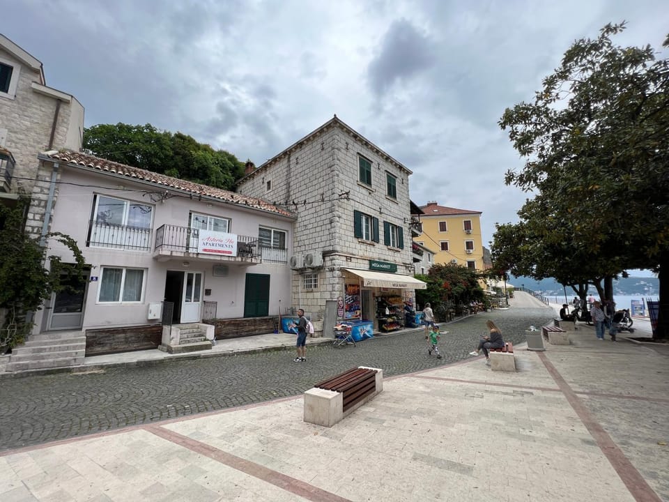 Apartments Astoria HN Apartment in Montenegro