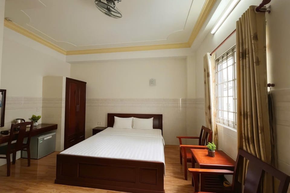 Bedroom, air conditioner