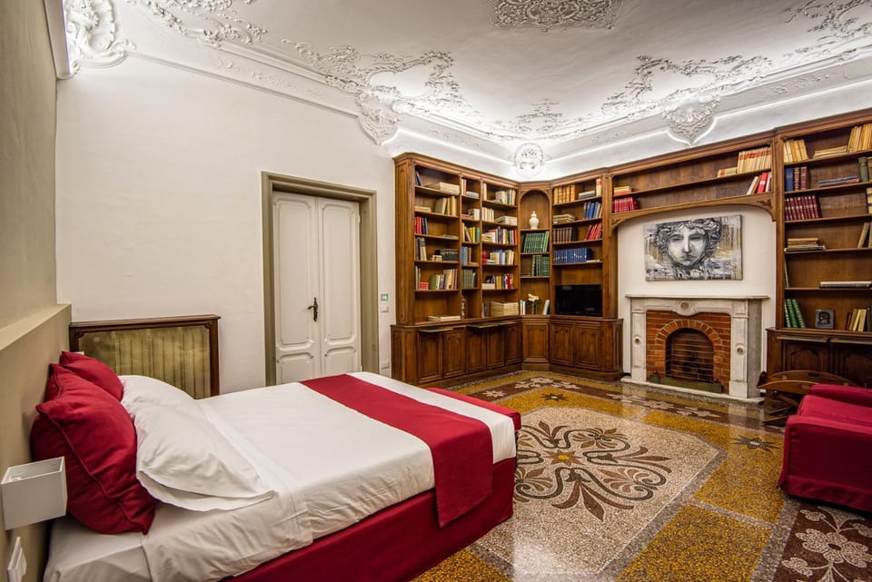 Genova46 Suites & Rooms Bed and Breakfast in Genoa