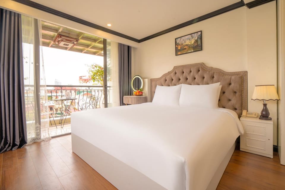 Bed, View (from property/room), Balcony/Terrace, Photo of the whole room, Bedroom