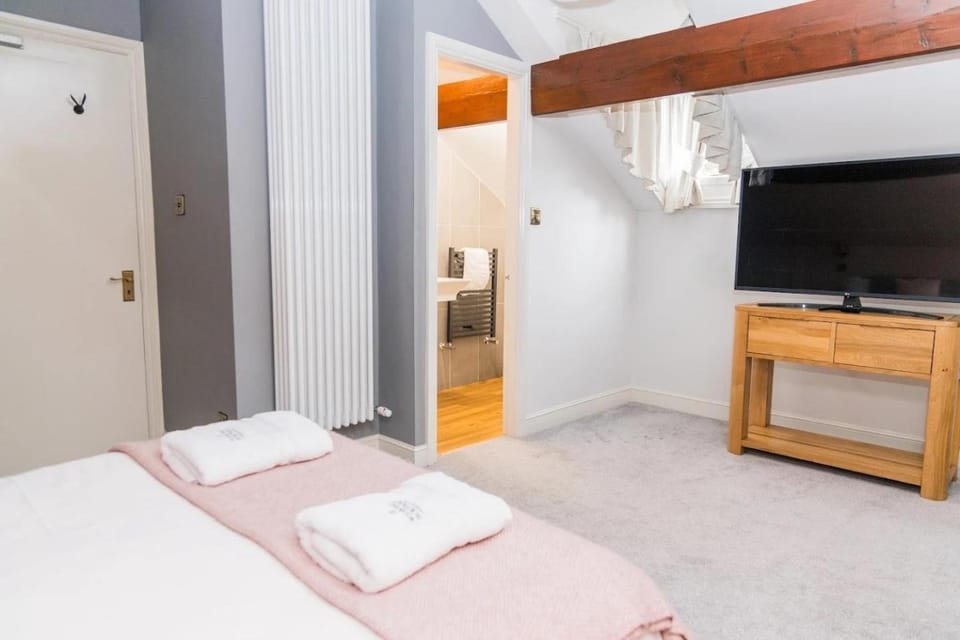 Denecrest Guest House Bed and Breakfast in Windermere