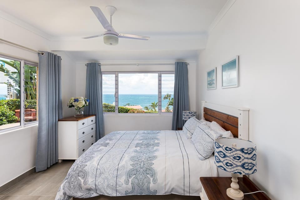 Bedroom, Sea view, fireplace