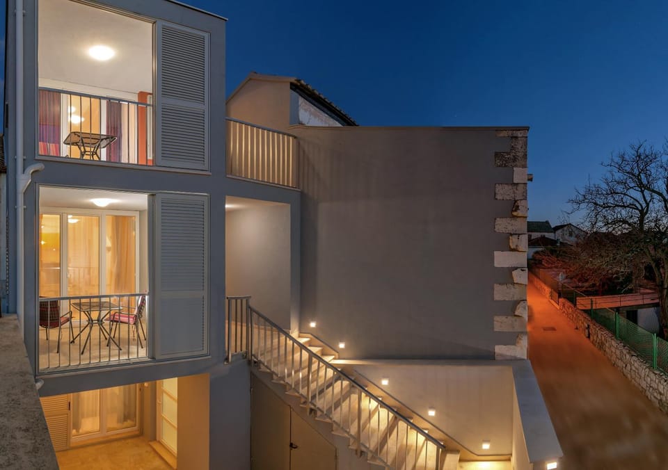 Property building, Night, View (from property/room), Balcony/Terrace