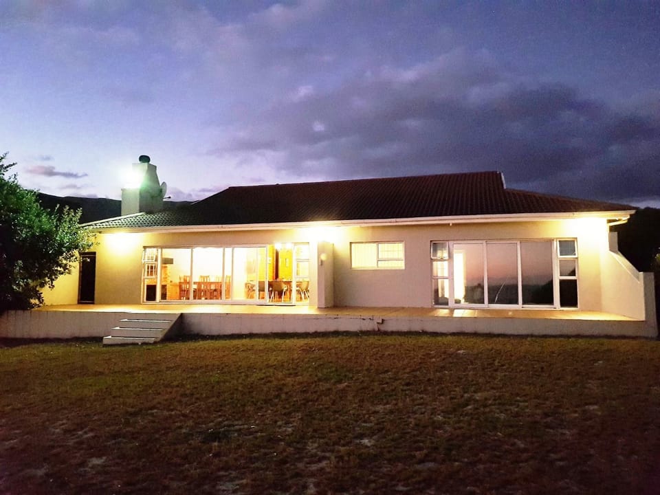Property building, Balcony/Terrace