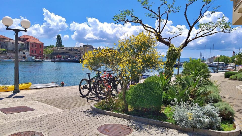Neighbourhood, Natural landscape