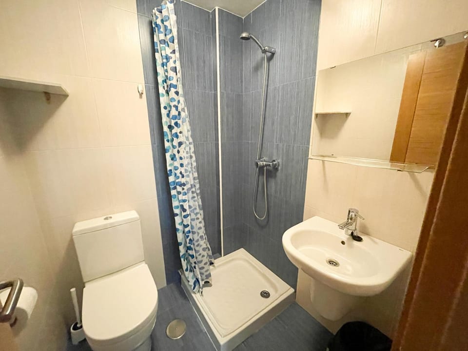 Shower, Toilet, Bathroom