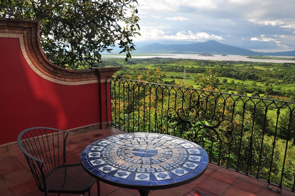 Balcony/Terrace, Lake view