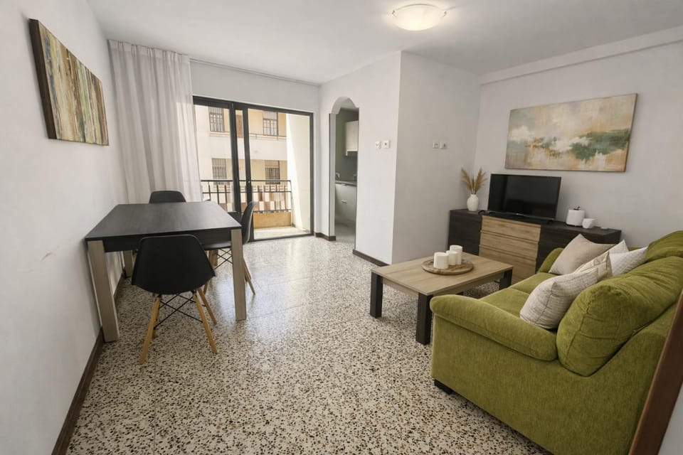 Communal lounge/ TV room, TV and multimedia, Living room
