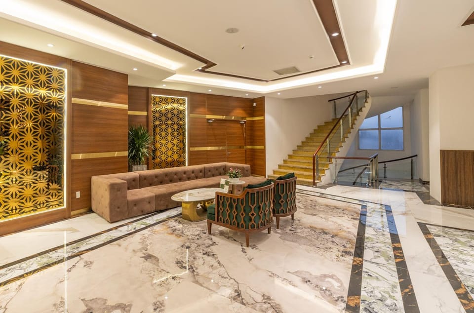 Lobby or reception, concierge