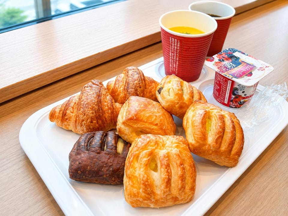 Food and drinks, Breakfast, Continental breakfast
