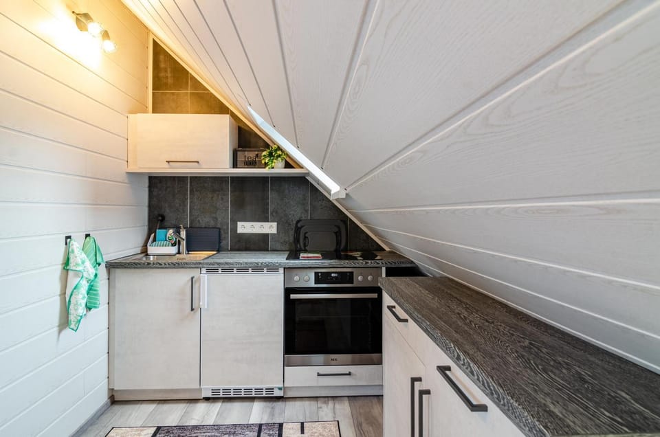 Property building, Kitchen or kitchenette, Living room