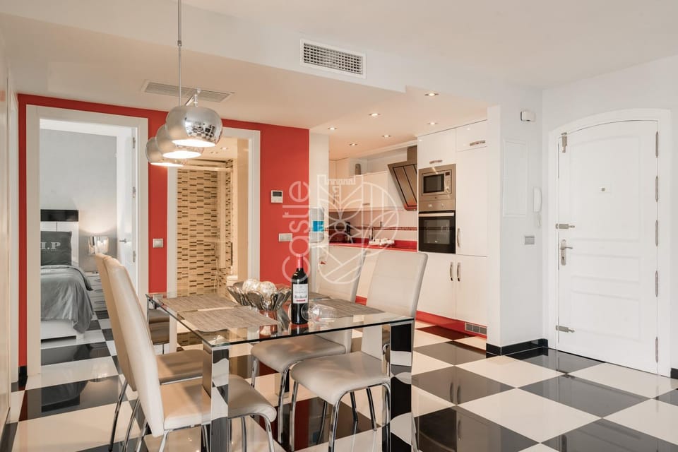 MALAGA BENALMADENA PUERTO MARINA PLAYA VACACIONAL Luxury Apartment in Benalmadena