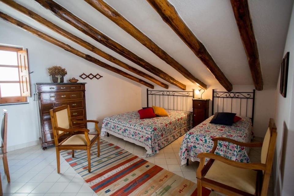 Bed, Photo of the whole room