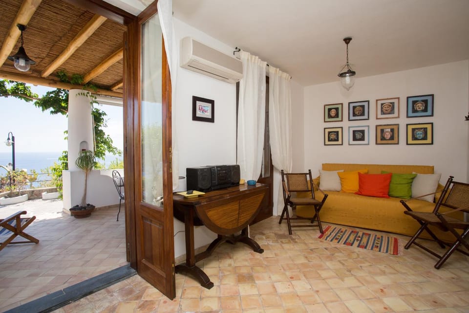 Balcony/Terrace, Living room, Sea view