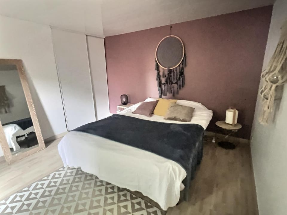 Le Grandthille Apartment in Grand Est