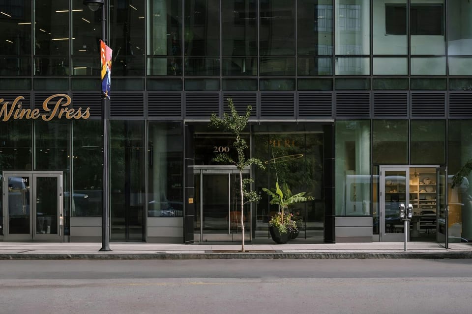 Property building, Facade/entrance