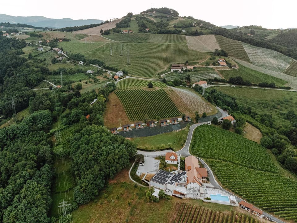Property building, Bird's eye view