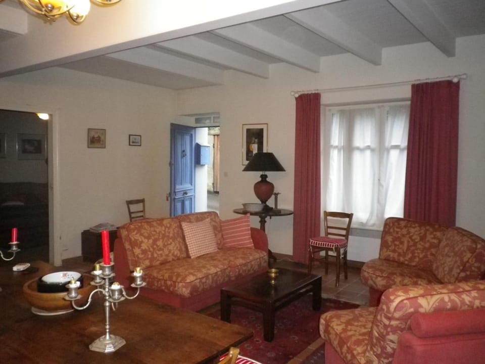 Maison familiale proche port à Sauzon, WIFI inclus - FR-1-418-11 House in Brittany