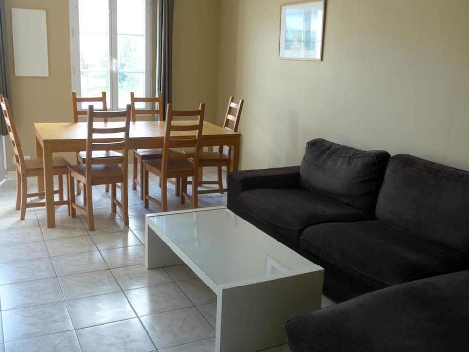 Maison mitoyenne avec jardin, 4 couchages, calme à Locmaria - FR-1-418-51 House in Locmaria