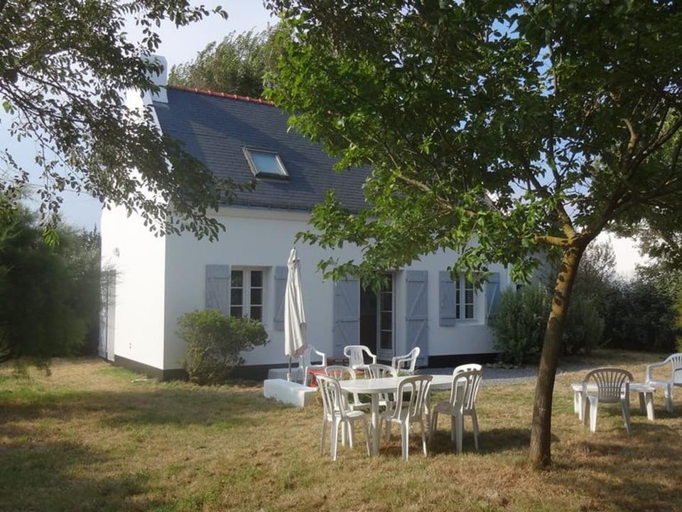 Maison lumineuse avec jardin à Sauzon, proche plage - FR-1-418-70 House in Brittany